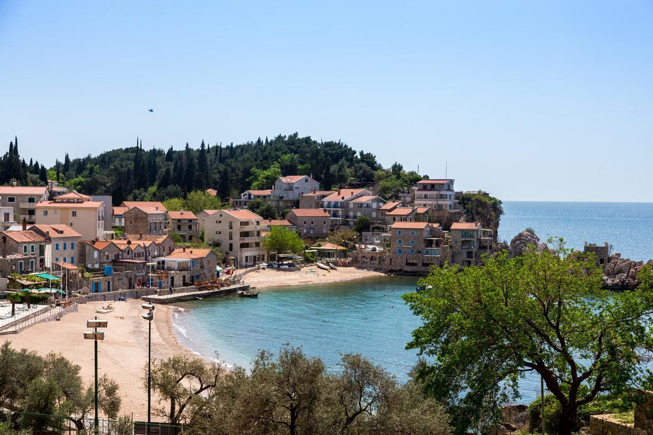Mali Milocer Bay Accommodation Sveti Stefan Exterior photo