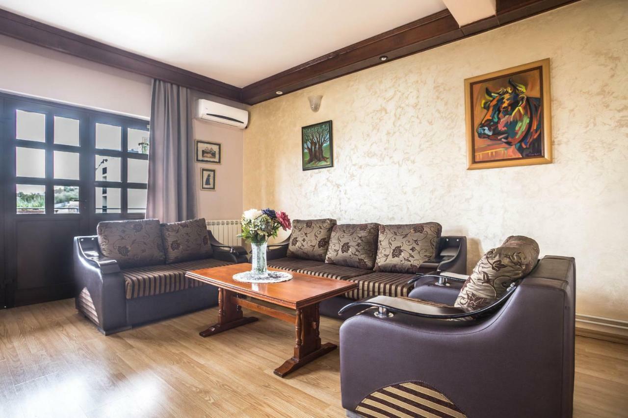 Mali Milocer Bay Accommodation Sveti Stefan Exterior photo